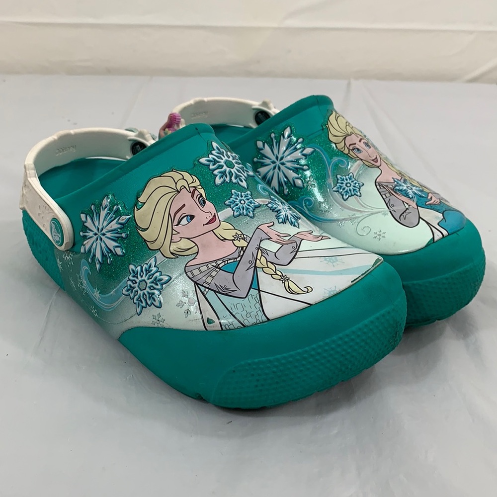 Crocs Disney Frozen Elsa Clogs Size Junior 3 Girls Kids Green Light up Snowflake